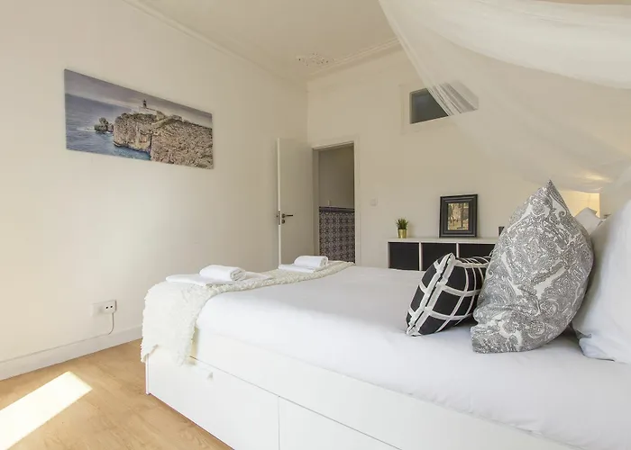 Apartment Bairro Alto Stylish By Homing